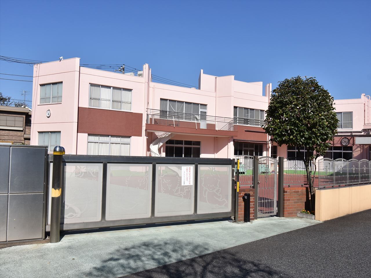 マダレナ・カノッサ幼稚園2_R